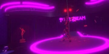 Mad Moxxi’s Purple Dream VR [v0.02] By Nurselotl